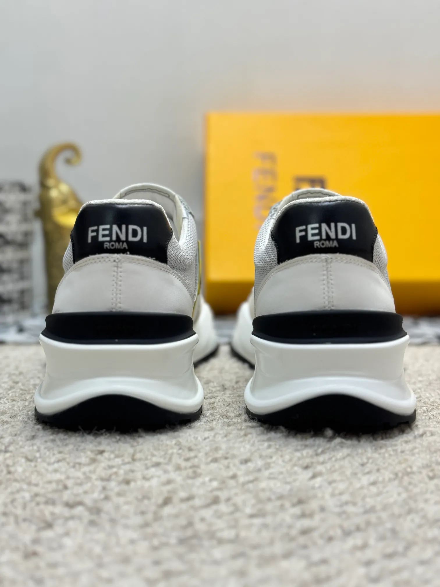 Men's men's shoes 💰520 [New style] 🦥🦥 Original quality - Fendi ◾️▫️F D🆕 Spring and summer new men's slip-on sneakers, with elastic straps, side zippers, and corrugated soles engraved with F. Embossed Fendi Flow lettering on the heel. Mixed material of high-tech fabric and black suede. FF graphic tongue. Ultra-light and wear-resistant EVA sole. Size: 38-44 (45 customized